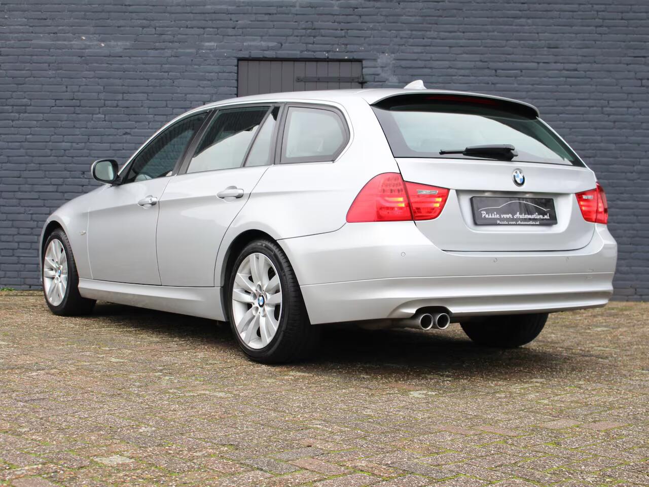 Autoservice Bas Stalpers BMW 3-serie Touring - 325i High Executive LCI volledig onderhouden
