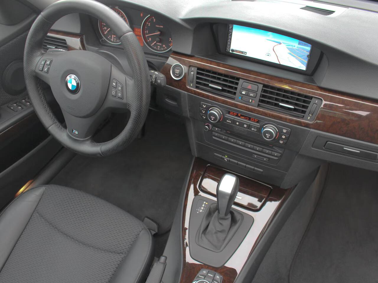 Autoservice Bas Stalpers BMW 3-serie Touring - 325i High Executive LCI volledig onderhouden