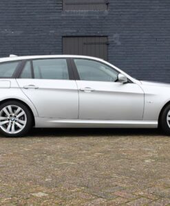 Autoservice Bas Stalpers BMW 3-serie Touring - 325i High Executive LCI volledig onderhouden