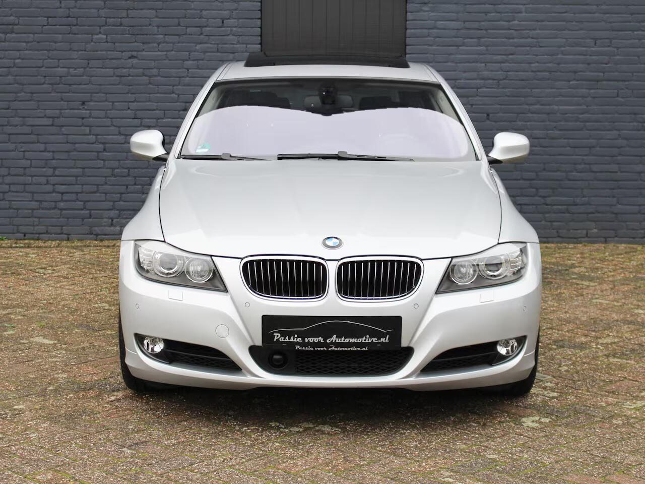 Autoservice Bas Stalpers BMW 3-serie Touring - 325i High Executive LCI volledig onderhouden