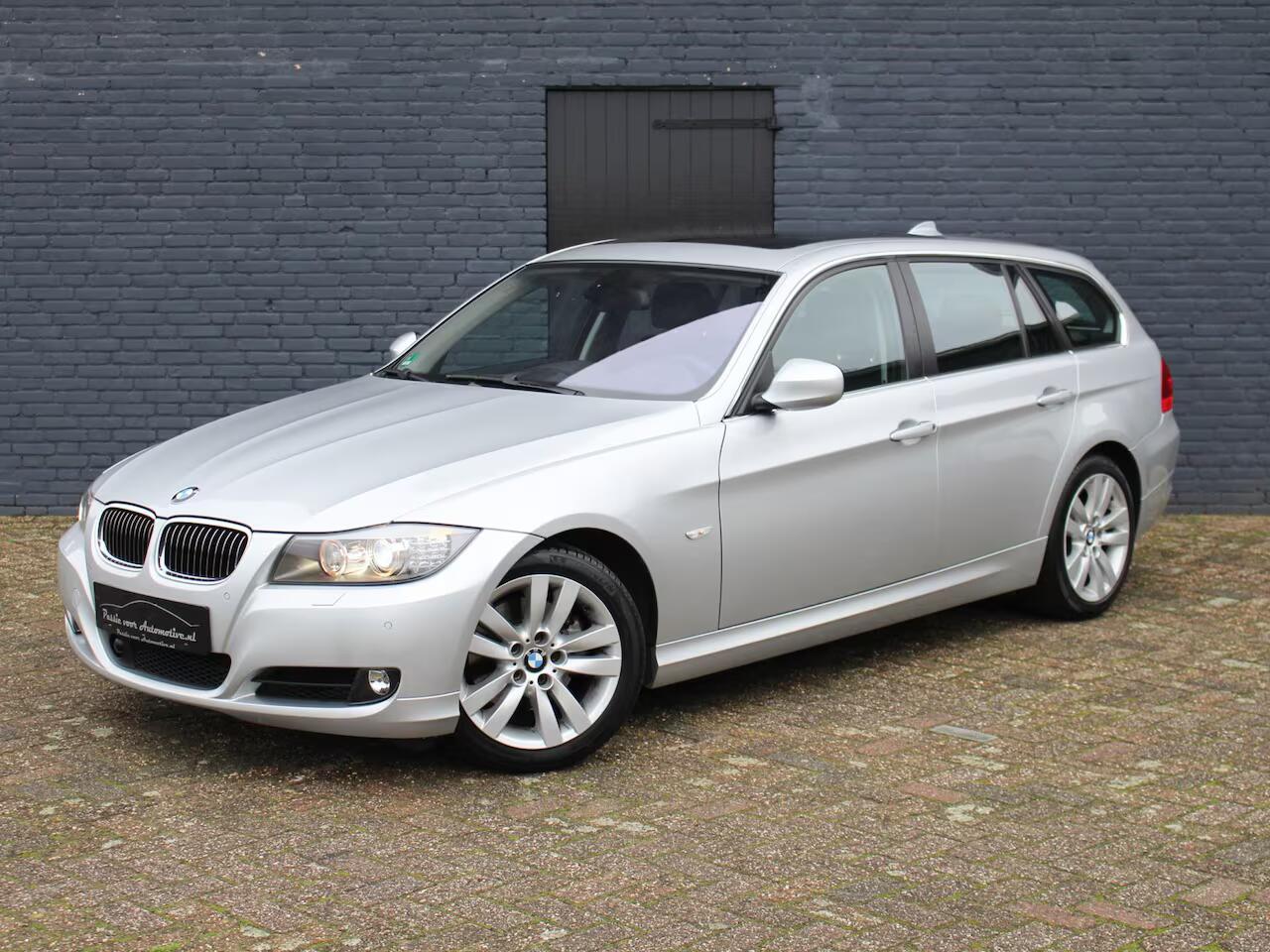 Autoservice Bas Stalpers BMW 3-serie Touring - 325i High Executive LCI volledig onderhouden